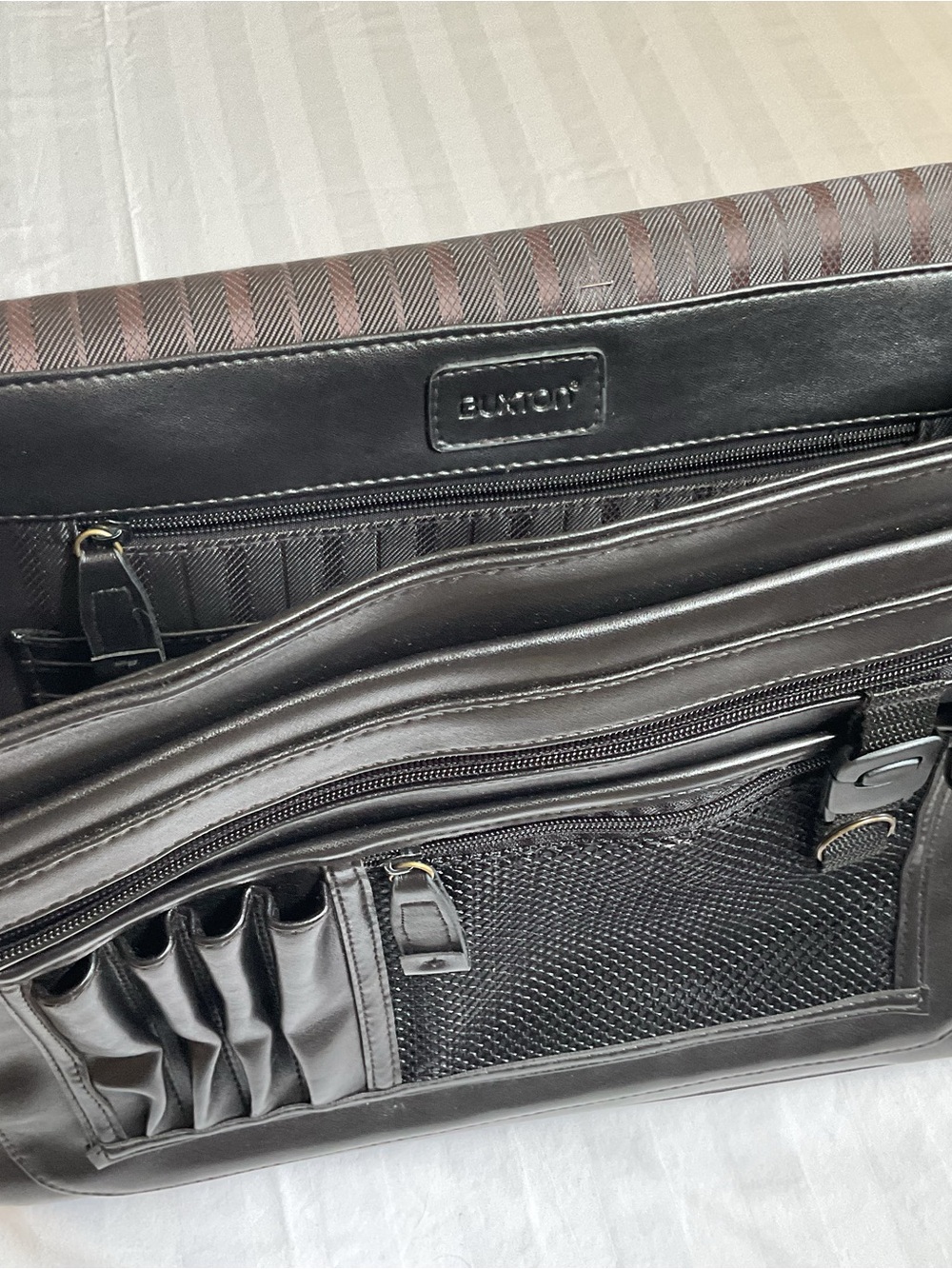 Buxton Black Soft Leather Men’s Organizer Briefcase in pristine condition. - Picture 16 of 16